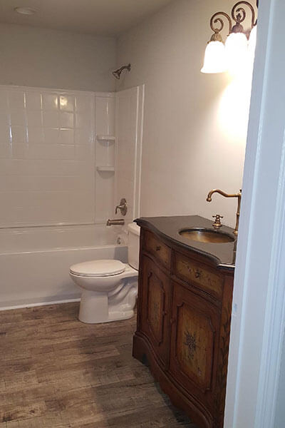 Bathroom Remodeling with R Contracting Services